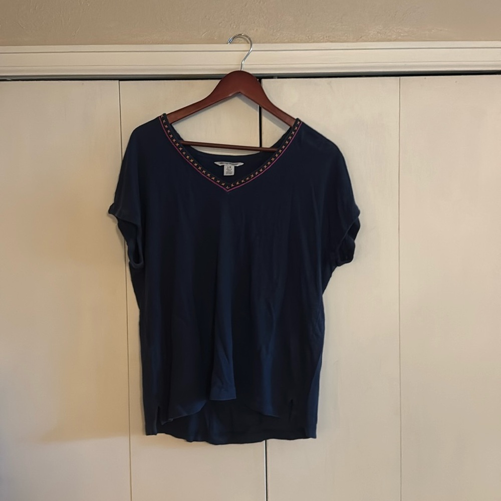Tommy Bahama L navy shirt